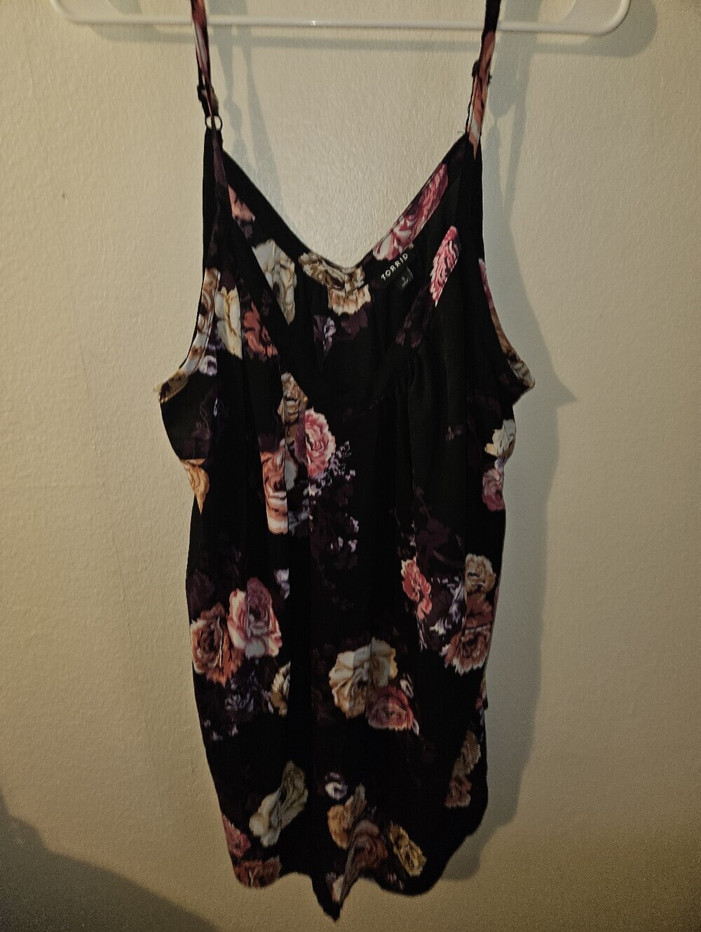 Torrid Womans Floral Sheer Blouse Size 1